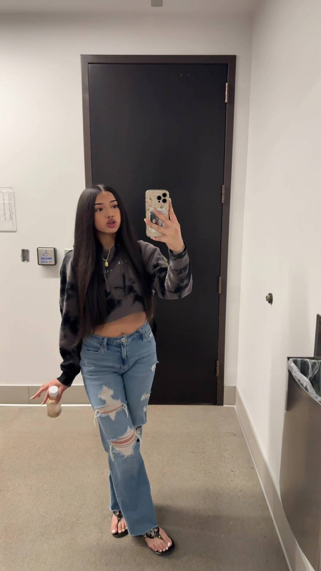 @𝓡