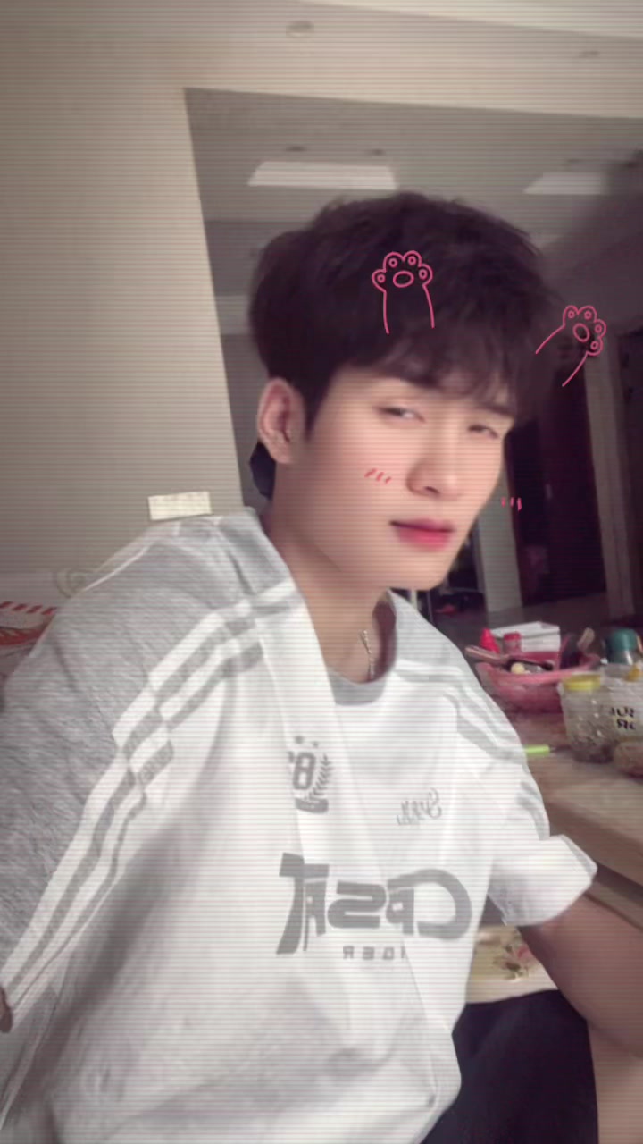@Nghi&ecirc;m lốppp trưởng