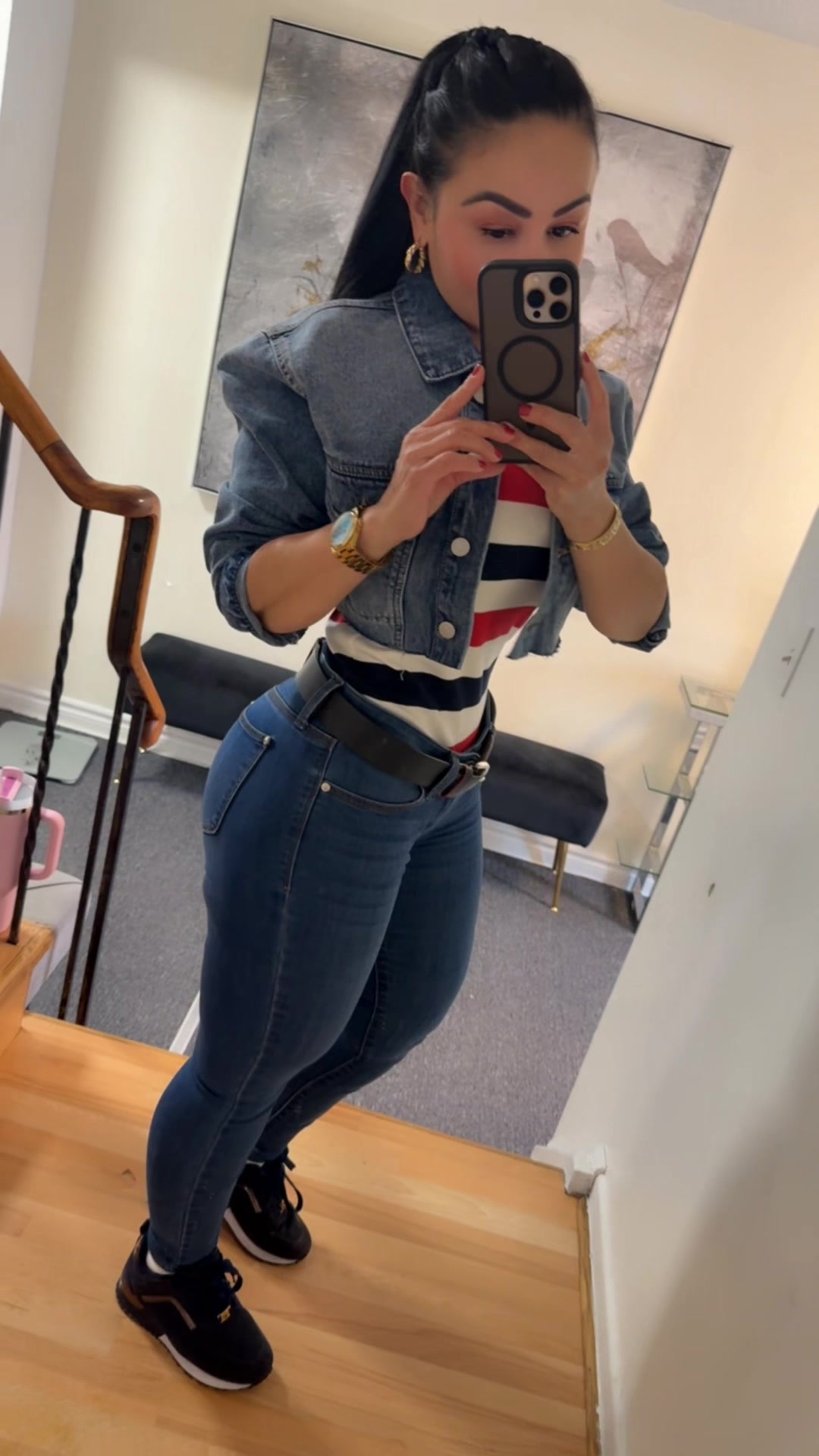 @esterhernandez