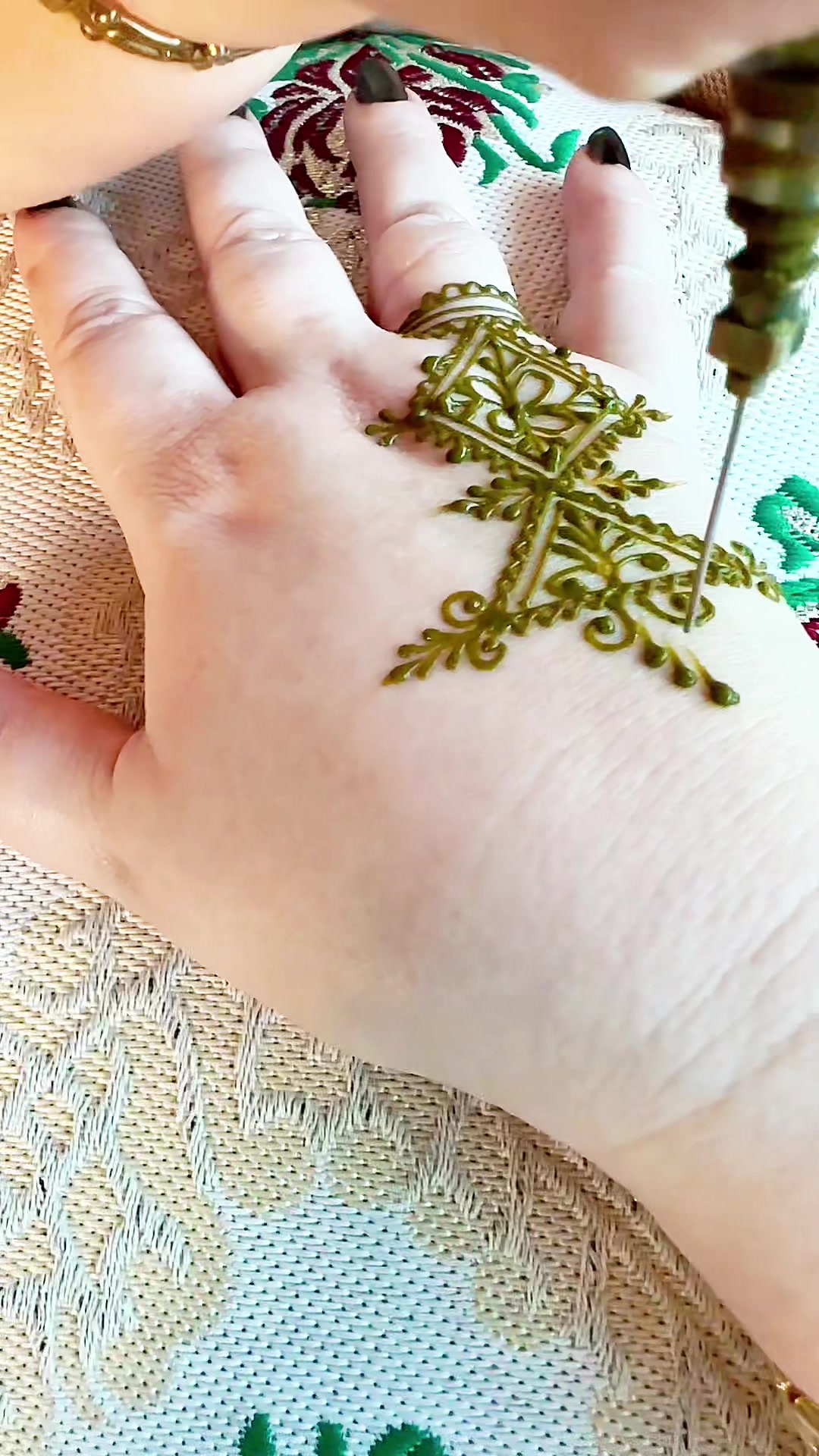 @✿ 𝐹𝓁𝑒𝓊𝓇 𝐵𝑒𝒶𝓊𝓉𝓎 ✿