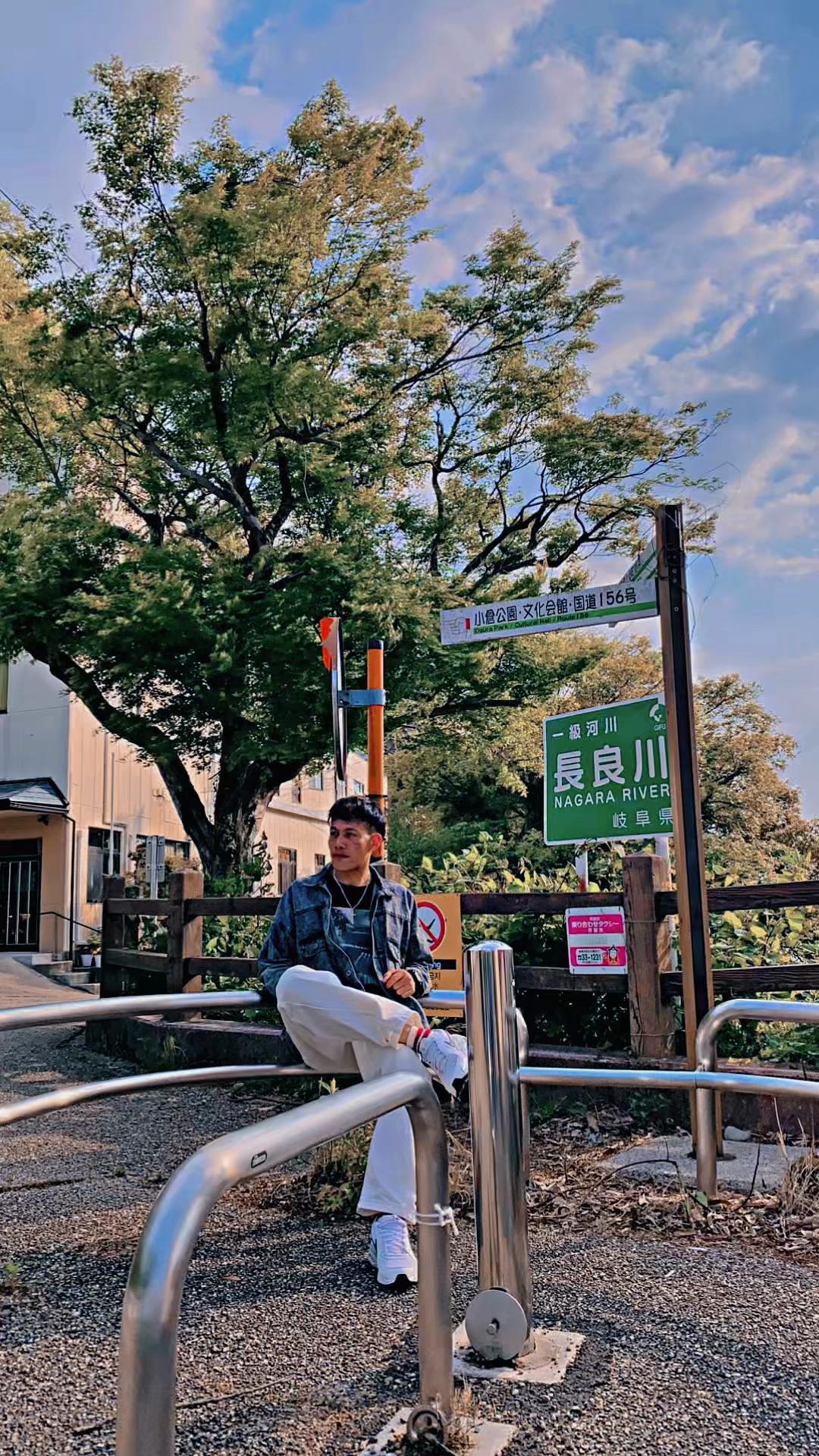 @Marck Damba Langi’🇯🇵🇲🇨