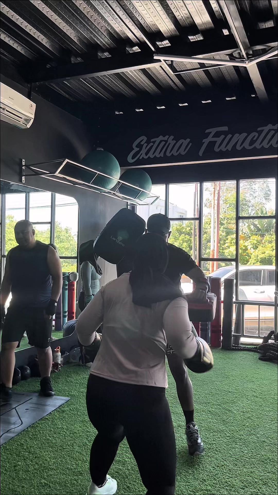 @EXTIRA_GYM