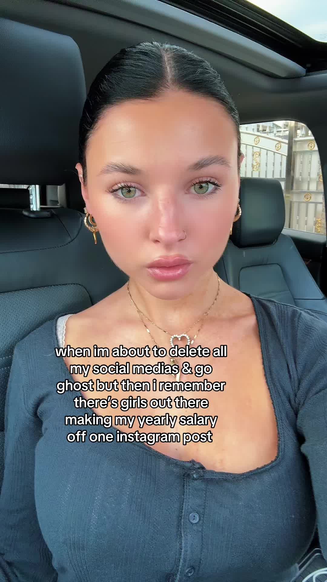 @savvymaria