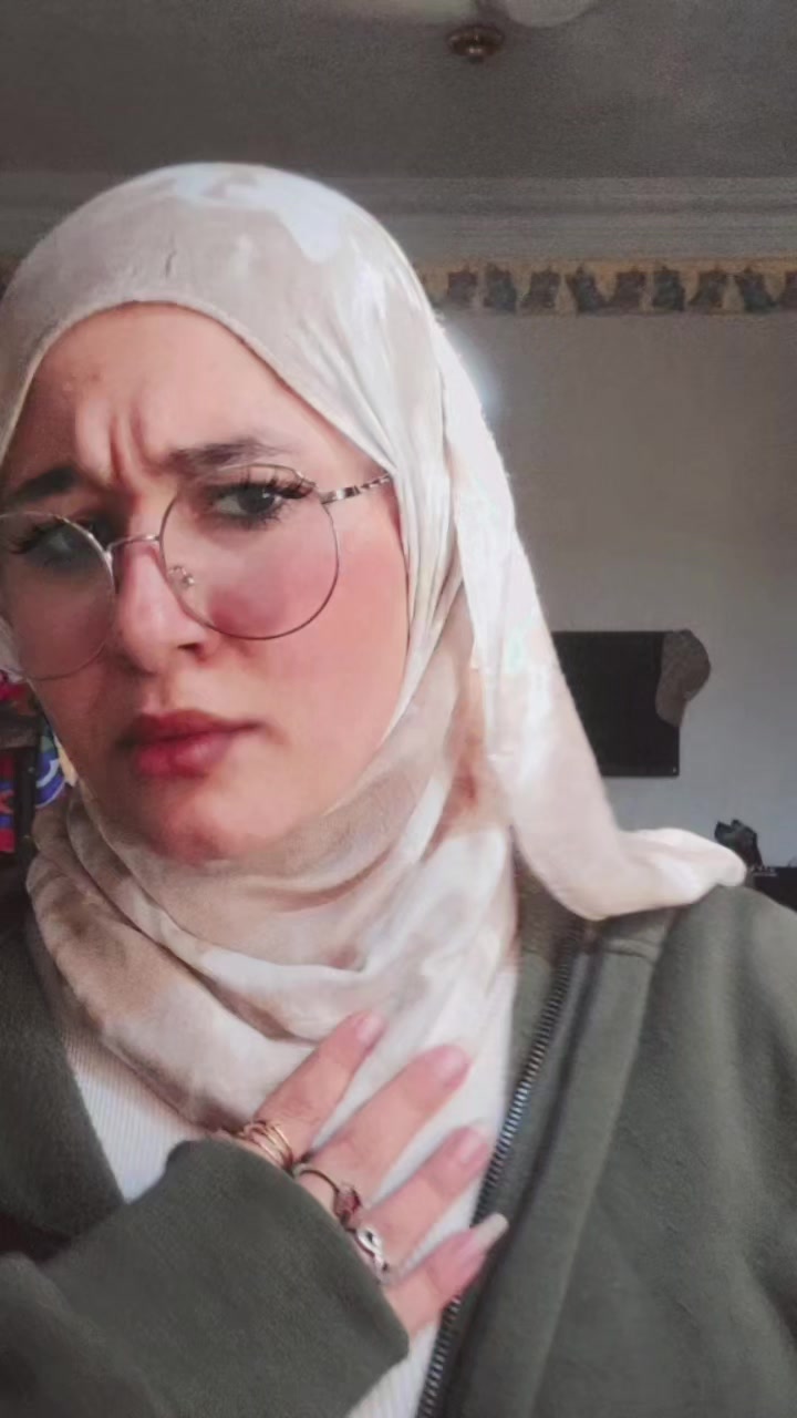 @مديره المدرسه 🦅⭐