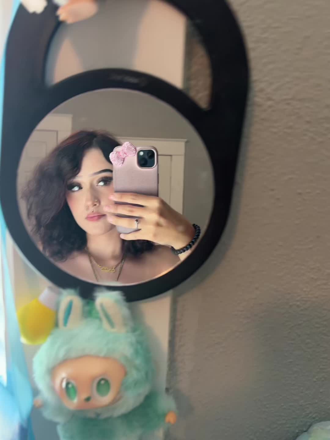 @♛