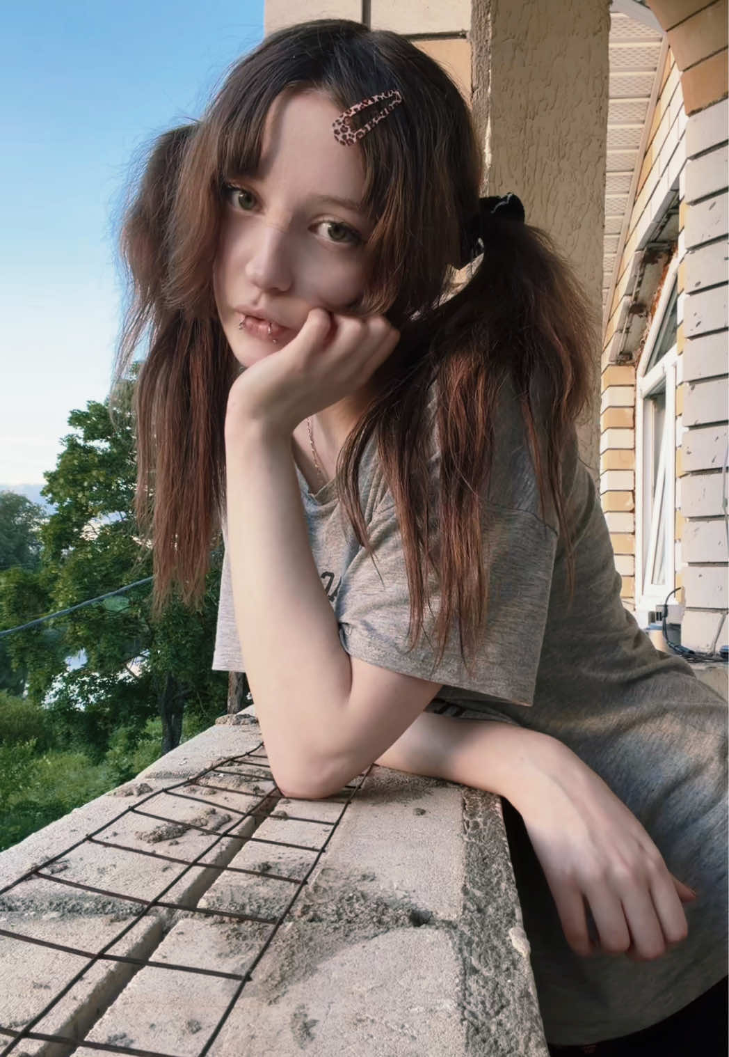 @urhikky
