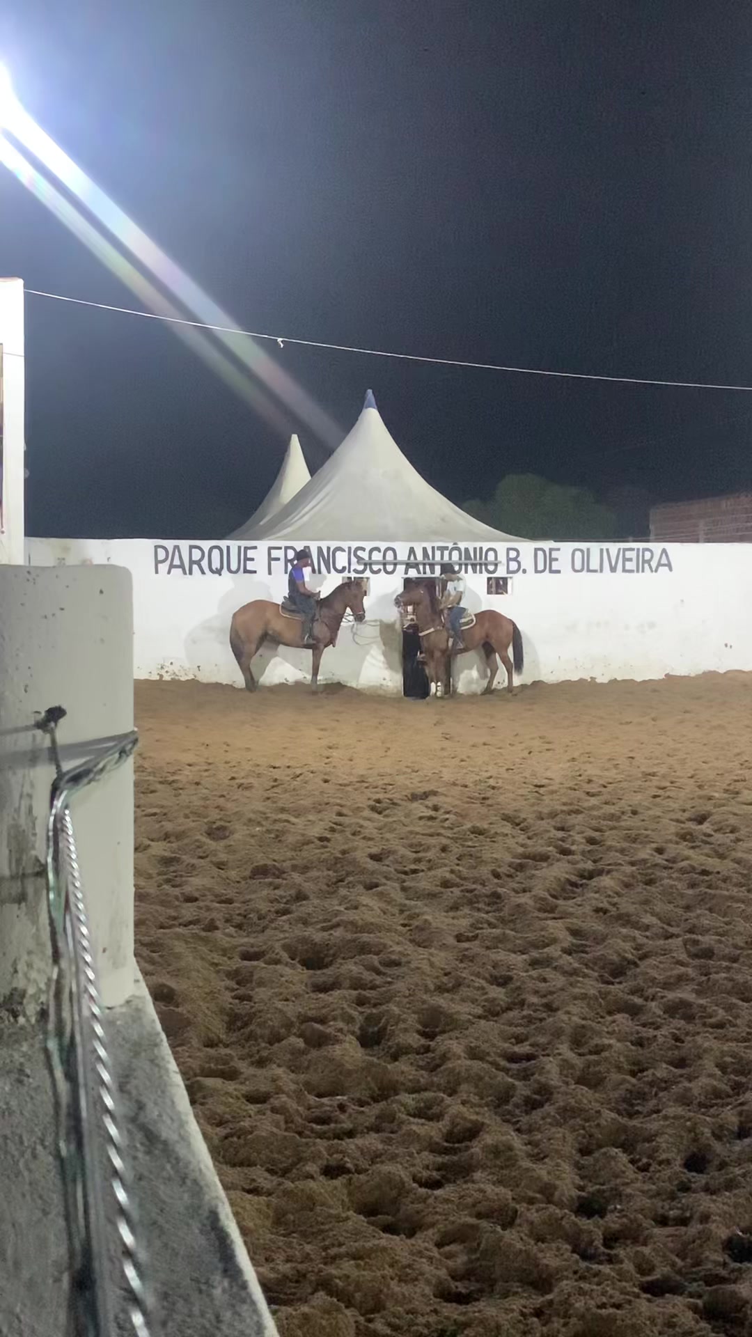 @felipe_linhares
