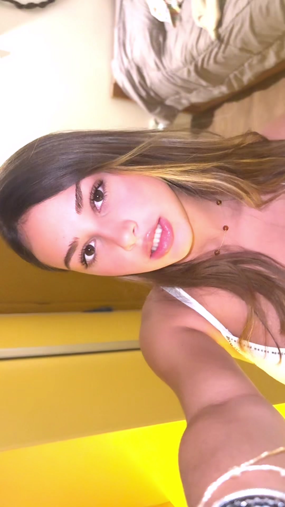 @juliaredin