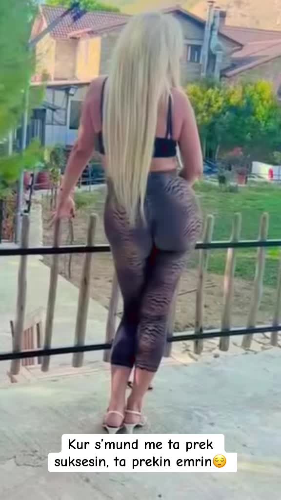 @Je Suis Mela