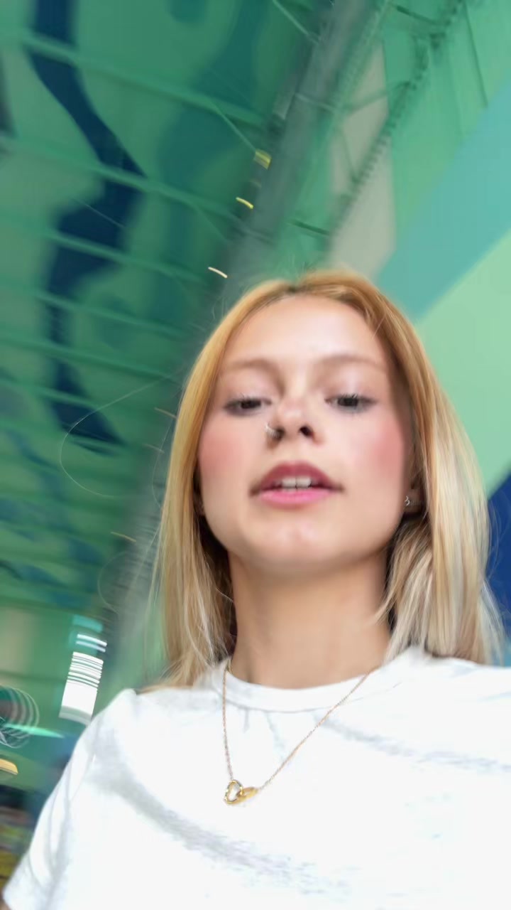 @Clara_branquinhoo