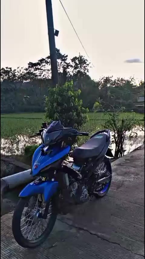 @MX biru