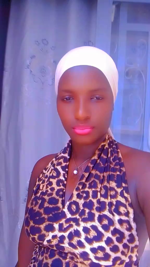 @shatrah last born 🇷🇼🇷🇼