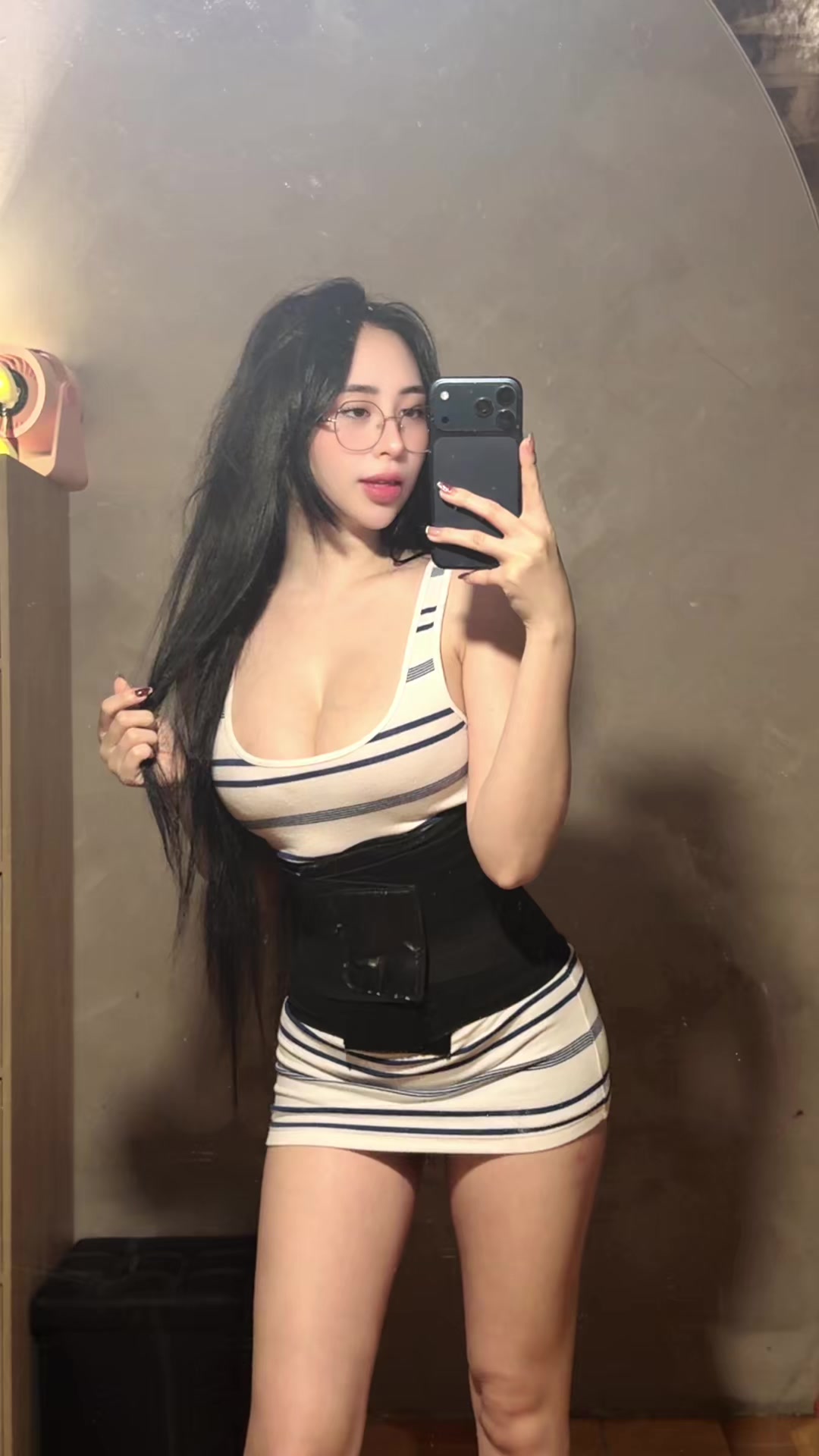 @Julie sexy