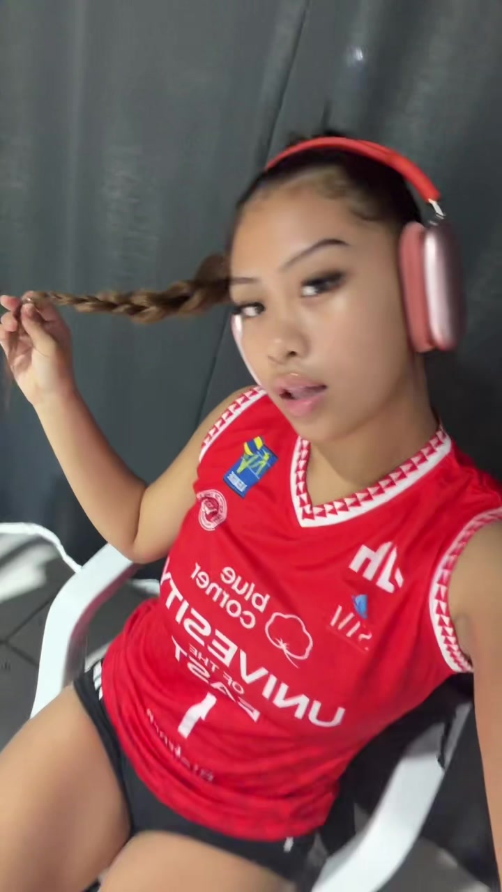 @djuliannegoze