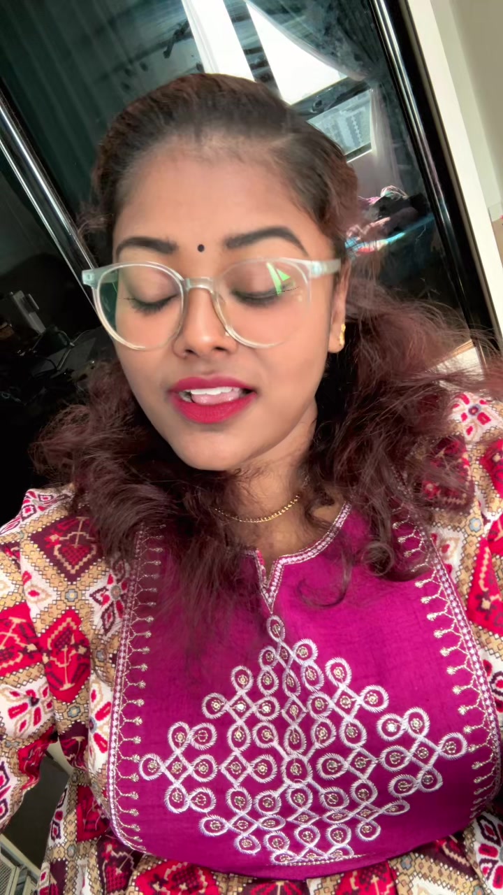 @Vanitha💜🫧