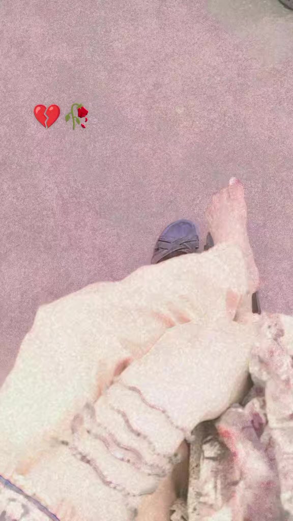 @کوئی اپنا نہیں💔
