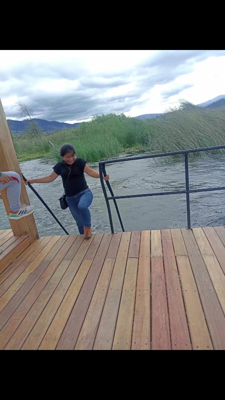 @Eishta Otavalo