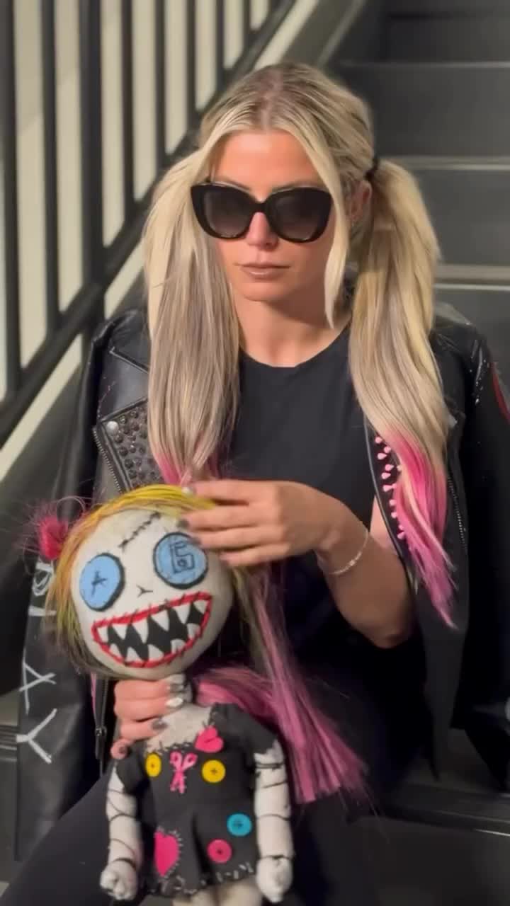@alexia.bliss FAN ACCOUNT