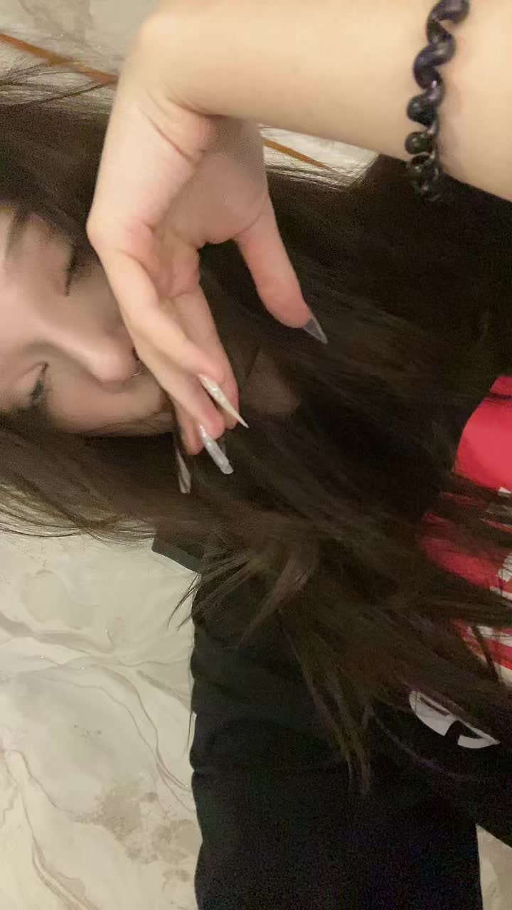 @тревожная