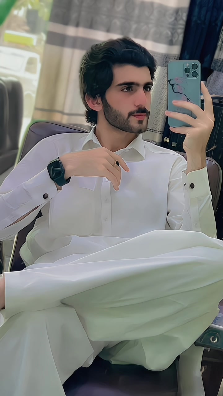 @AK MALIK💥
