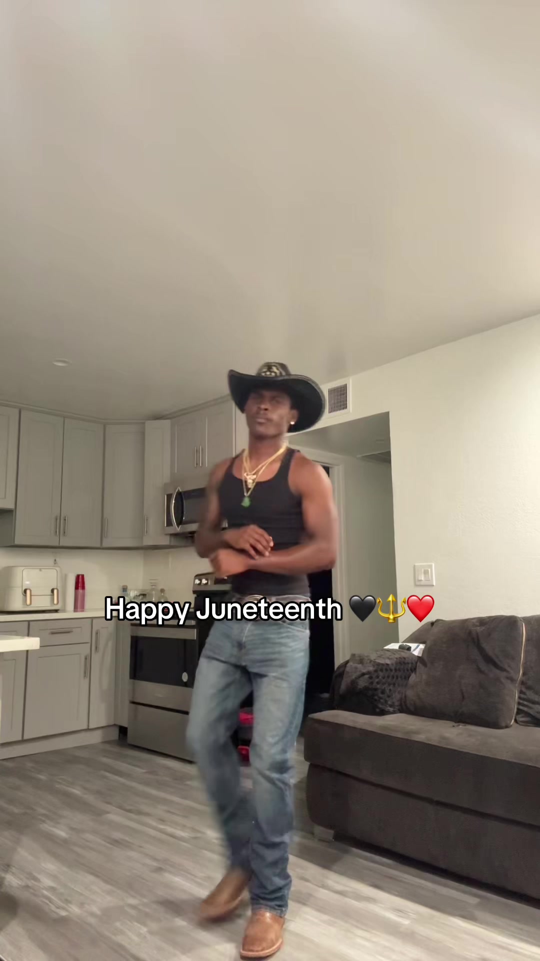 @Yrn J