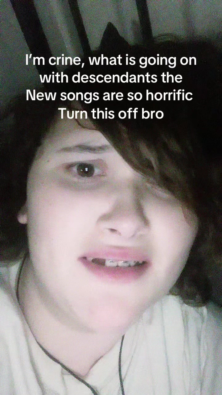 @Sonic the hedgehog