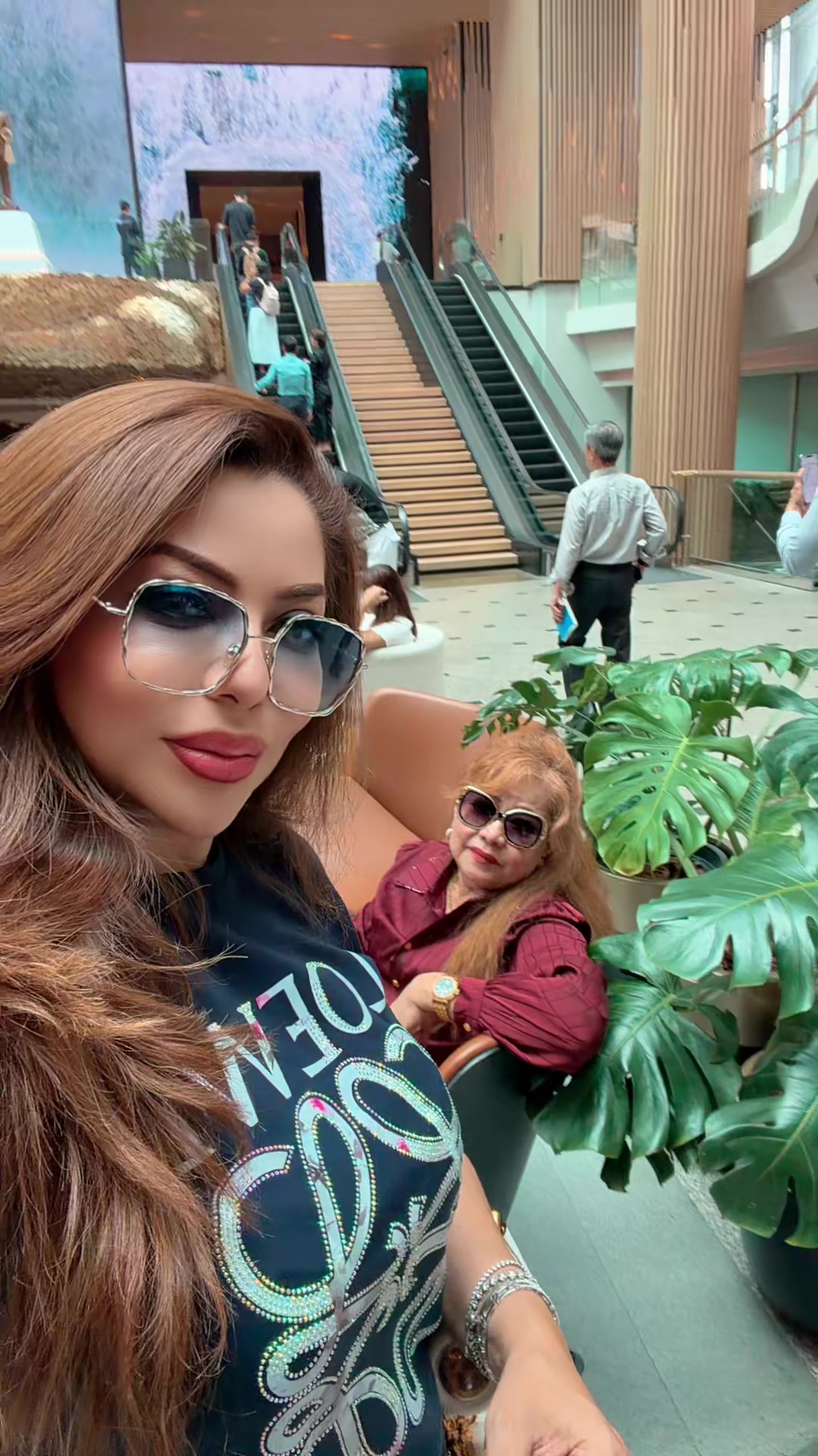 @Laila Khan