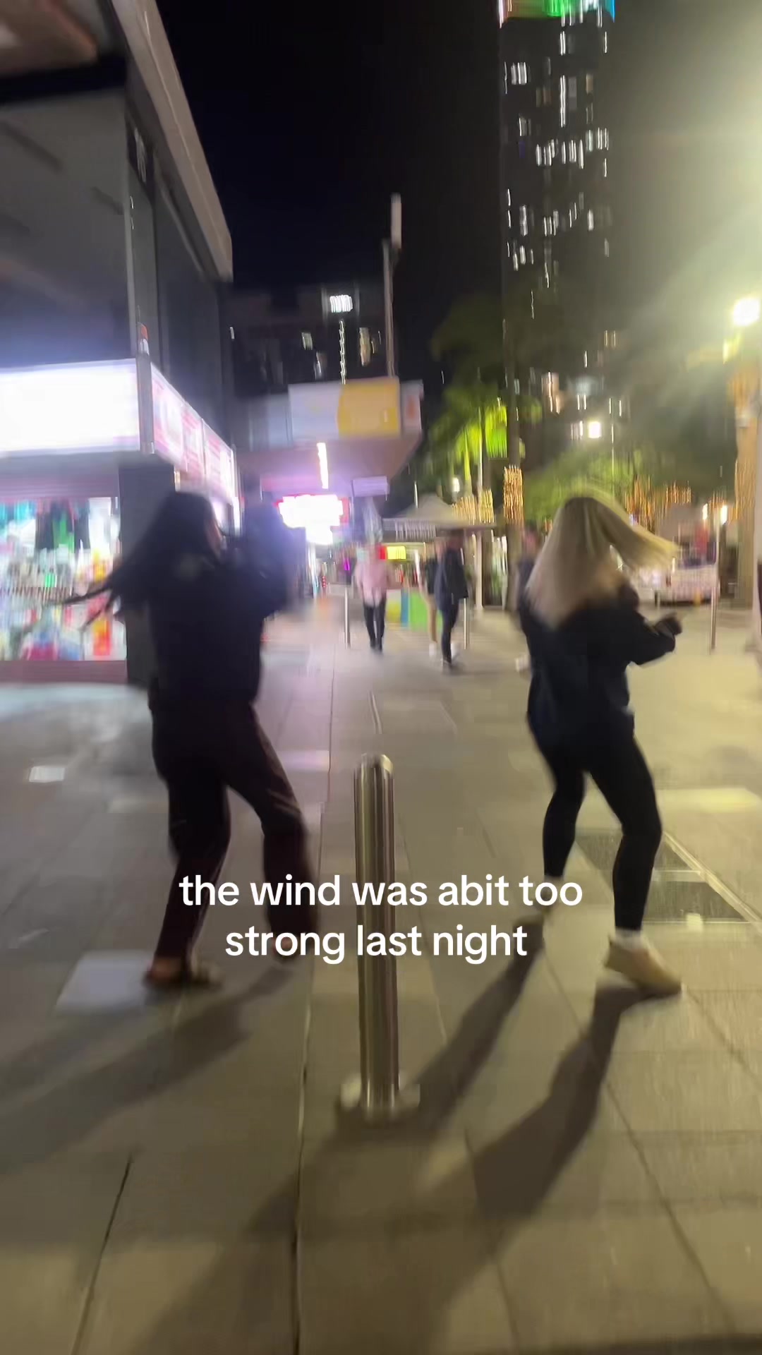 @leighlooooooo