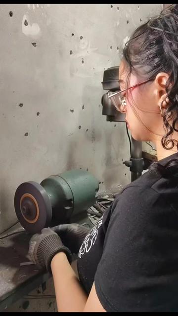 @Daniela. 👩&zwj;🔧