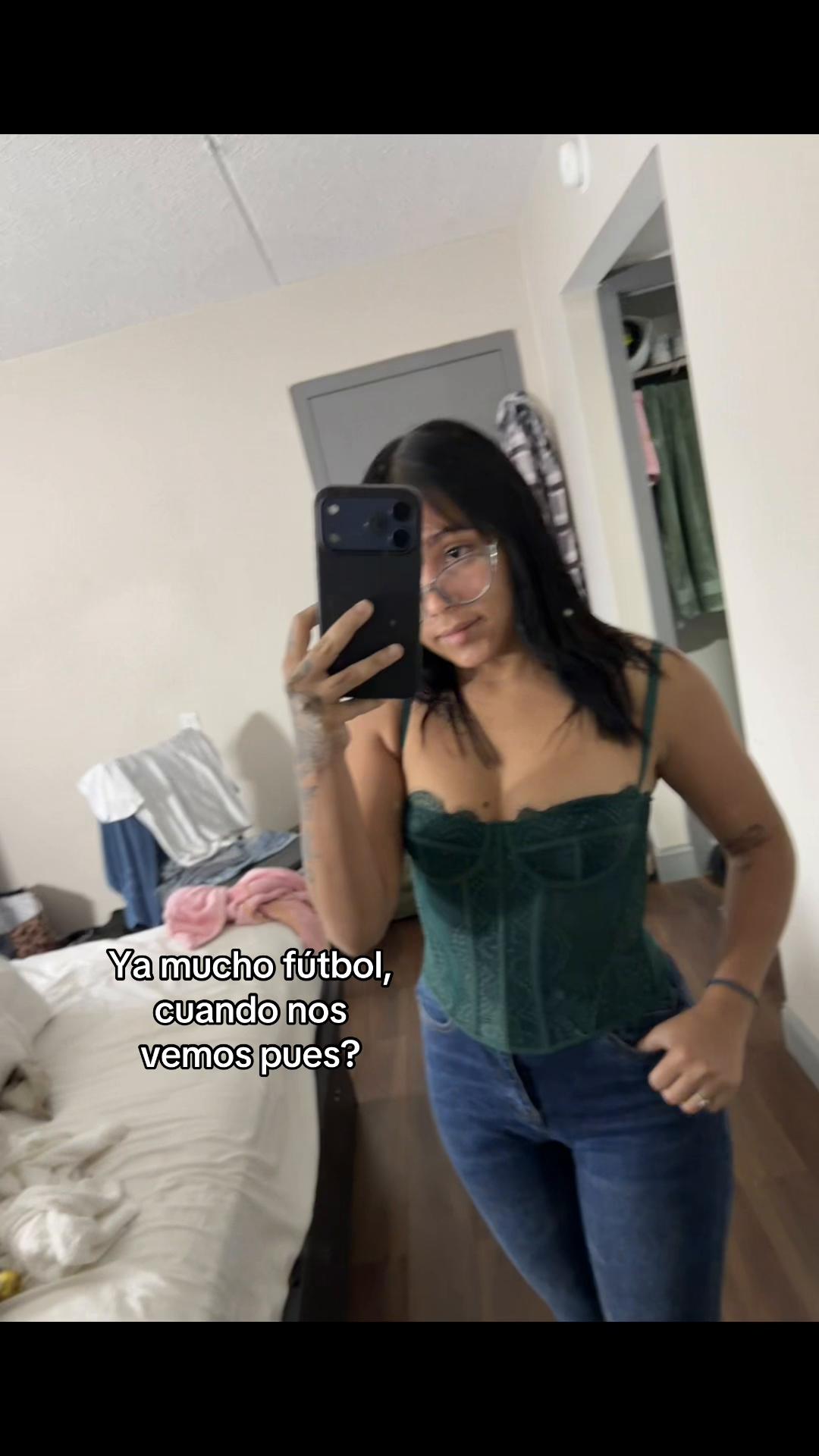 @Alejandra⚡️