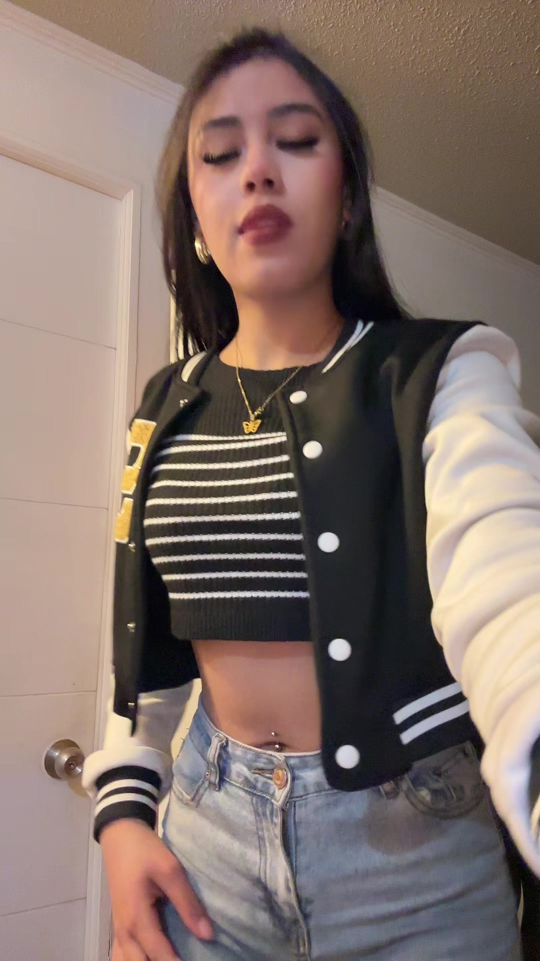 @𝒮