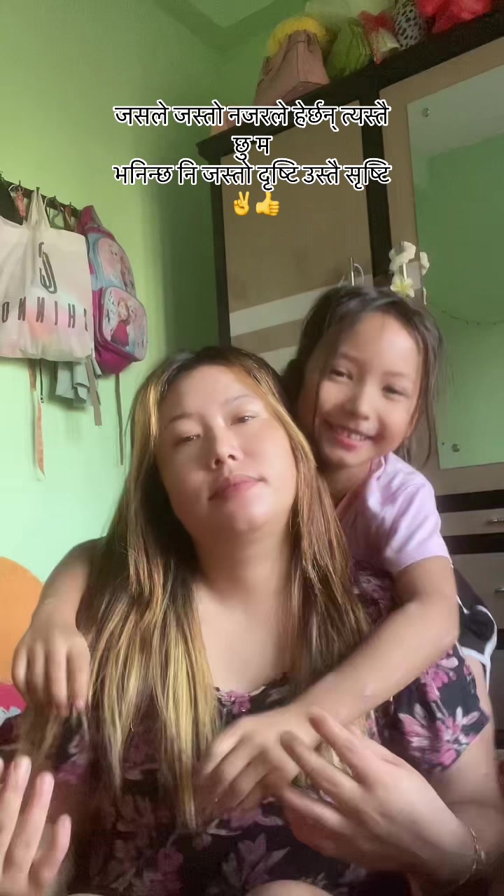 @🦋