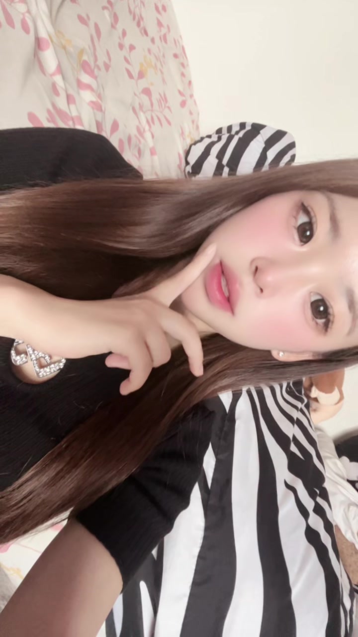 @ゆな☺︎