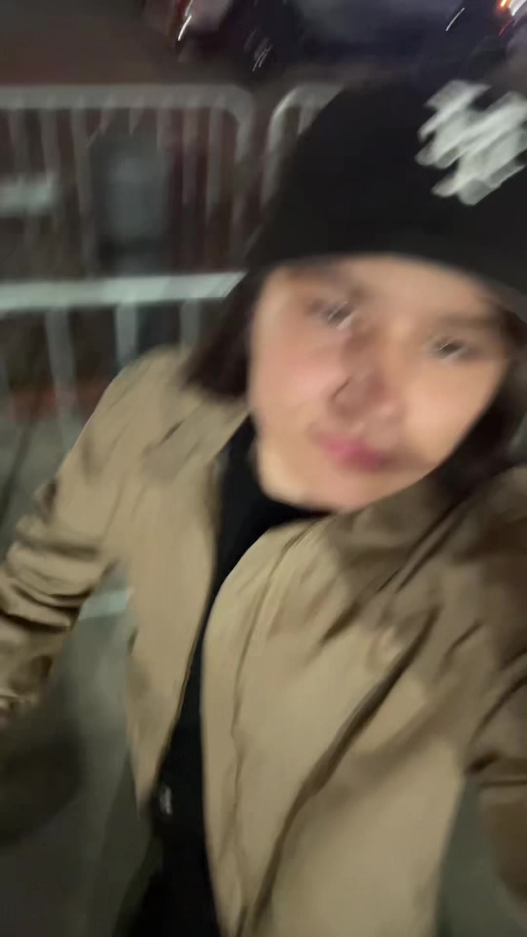 @isabella