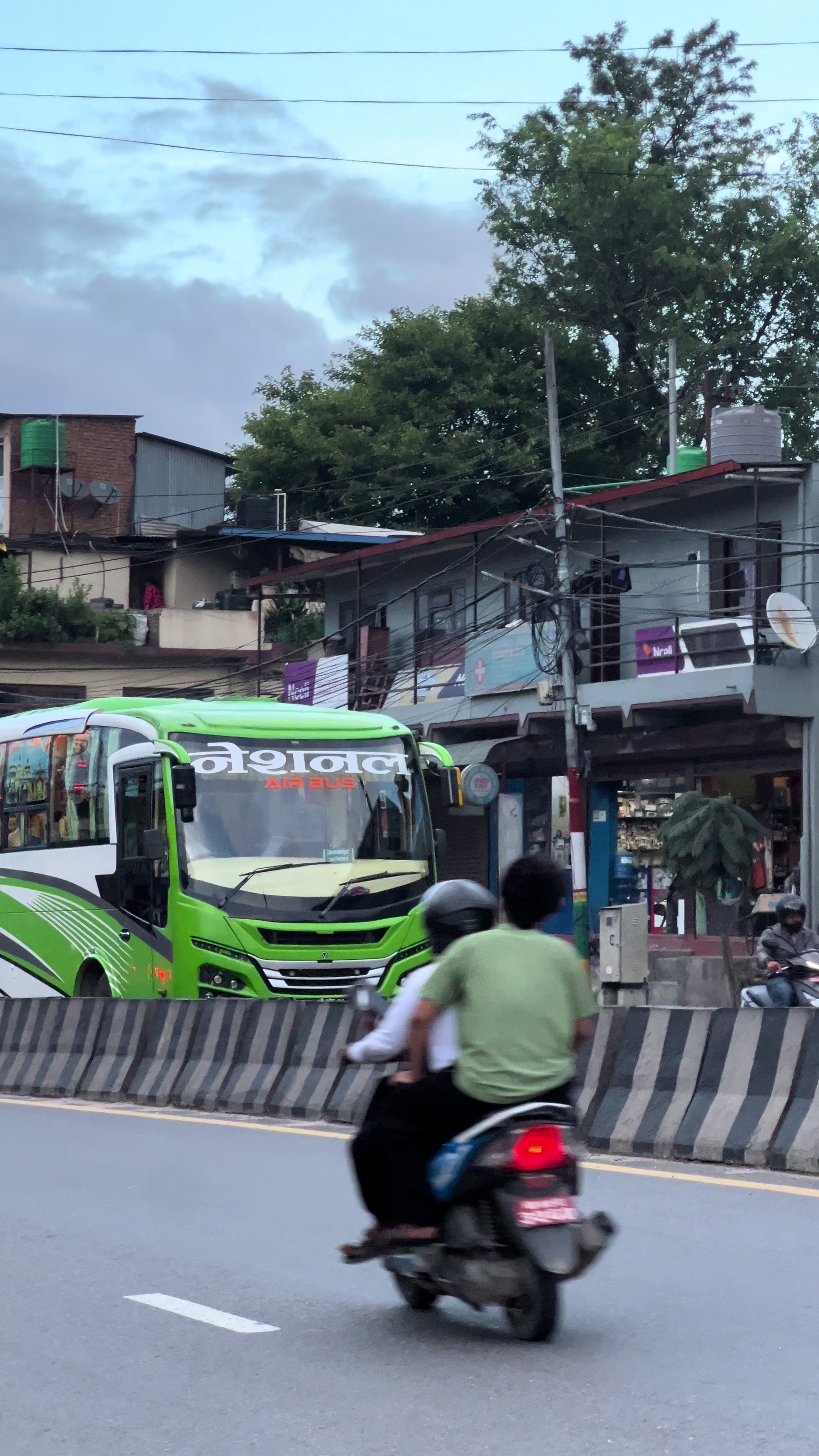 @Deluxe Bus Of Nepal🇳🇵🇳🇵