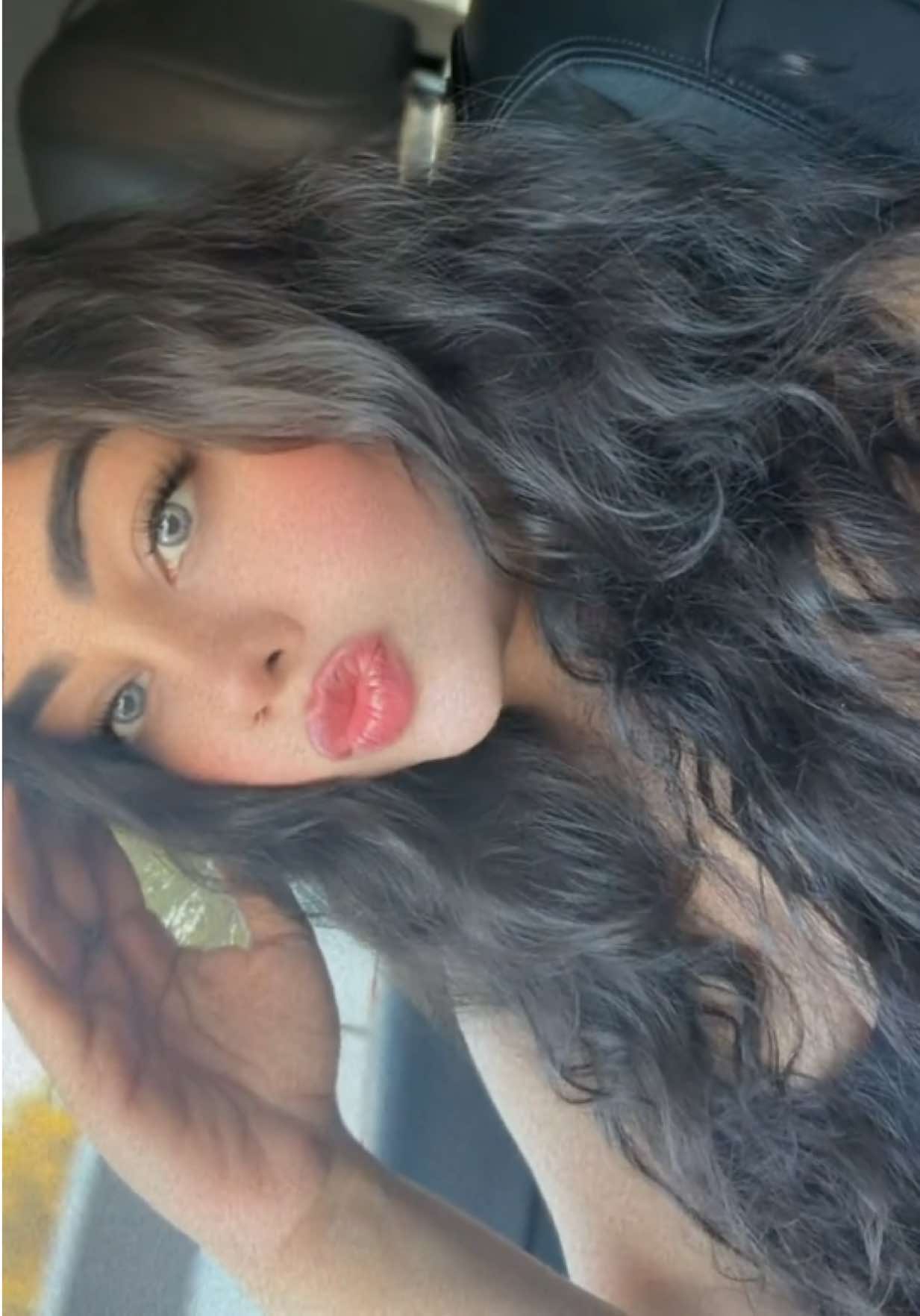 @R💕