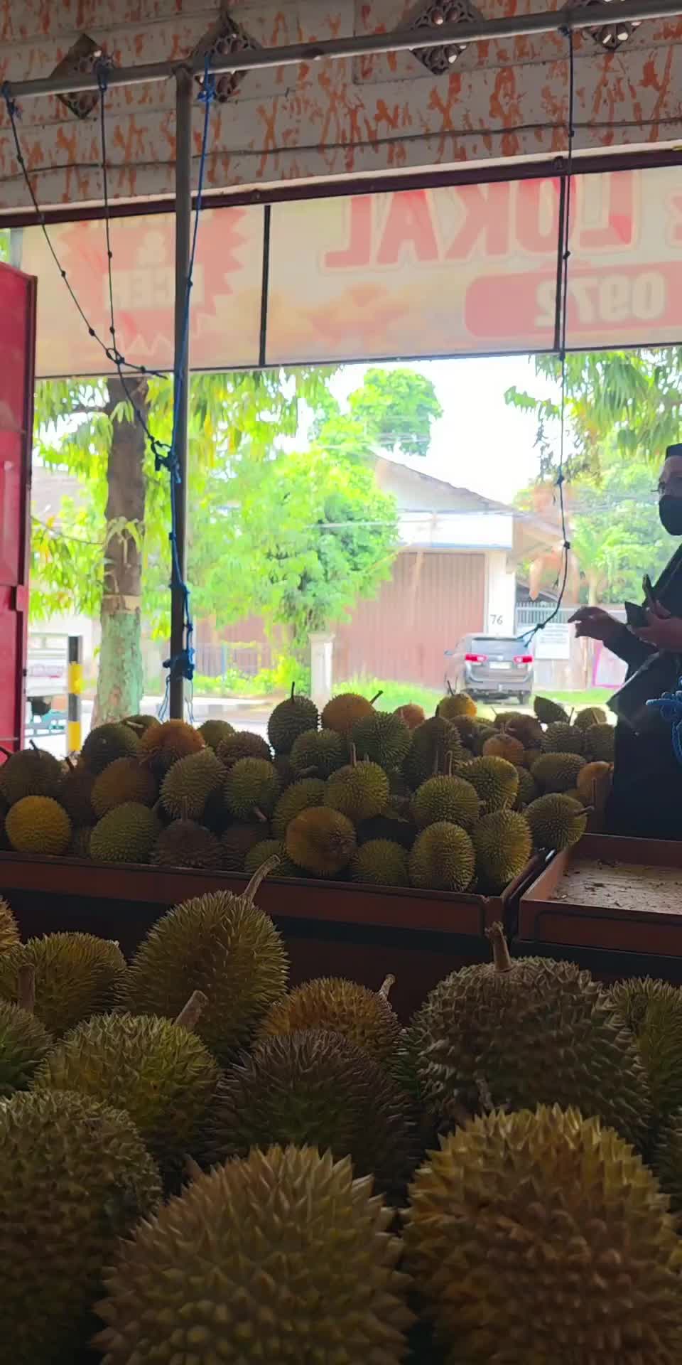 @Kenzhi Durian Tuban