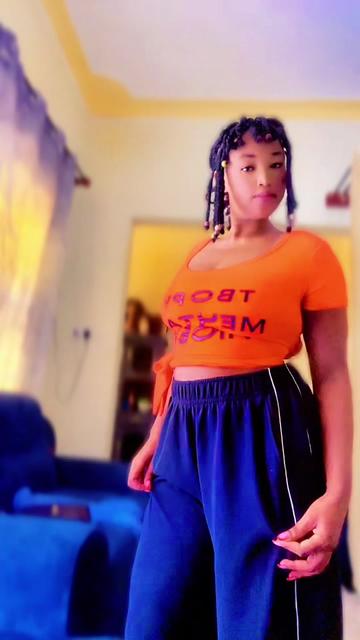 @Bea🫦❤️🥰🍎🍒🫒✈️