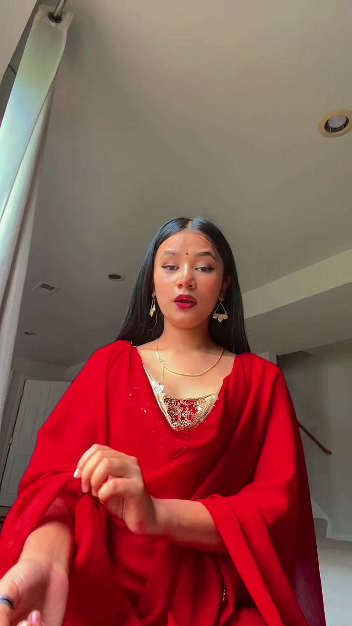 @Diya_🦢