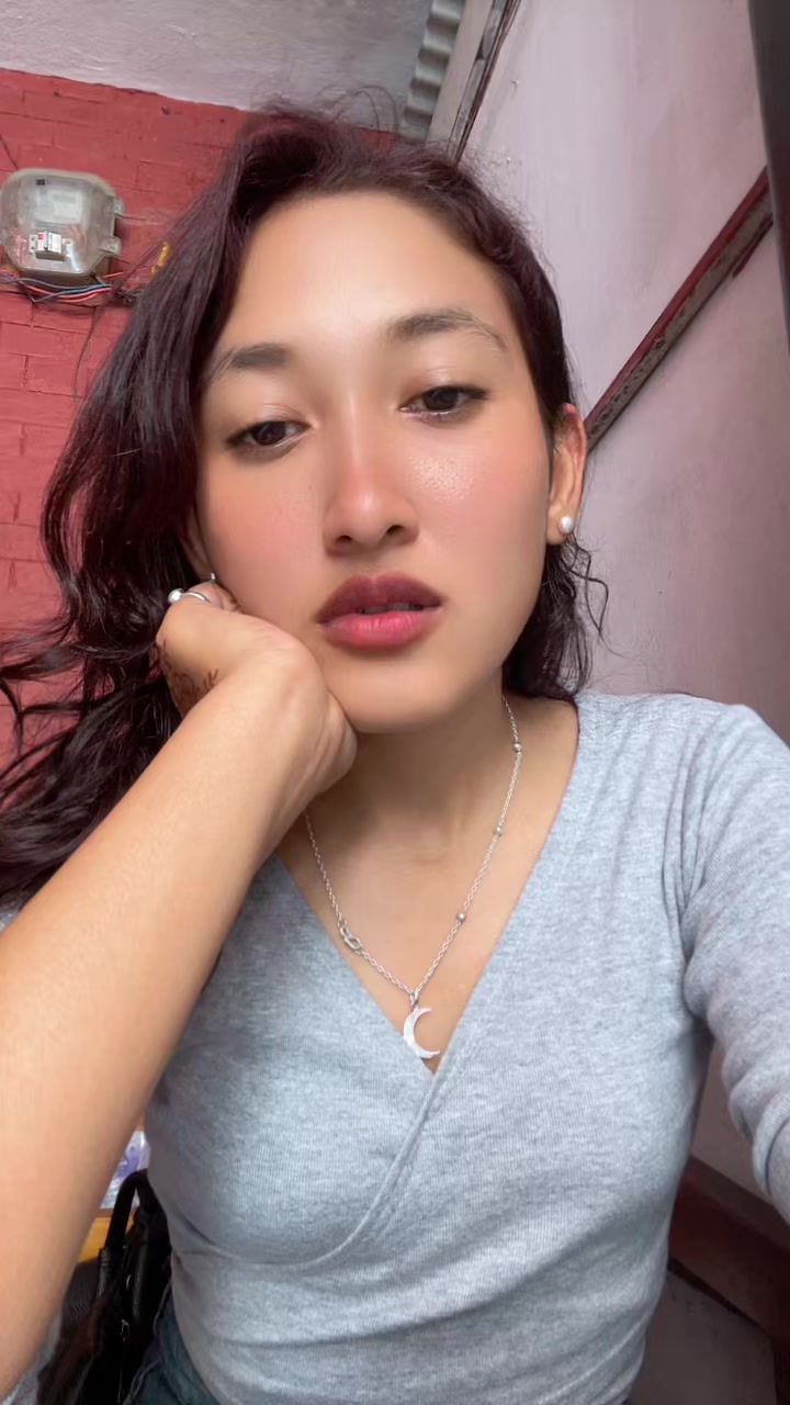@🐼