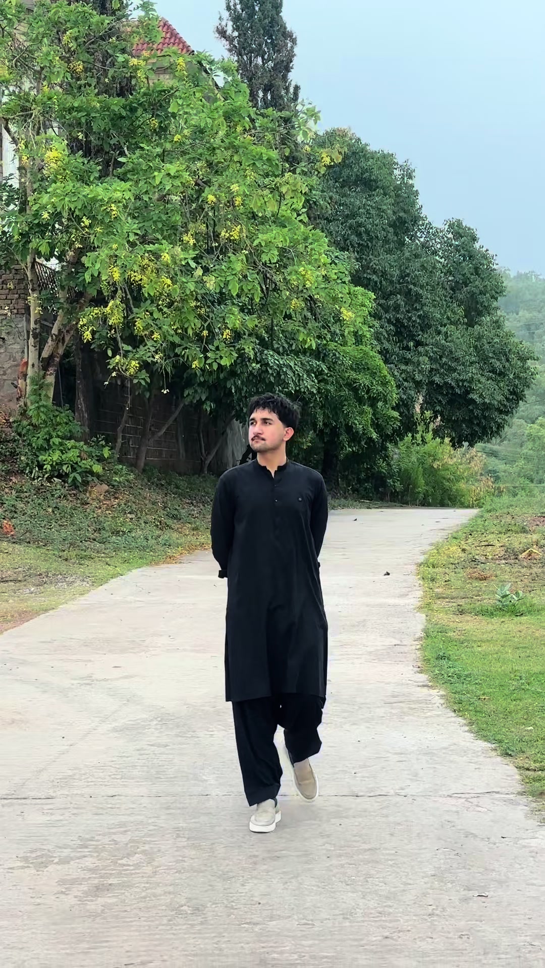 @hussain_bajwa