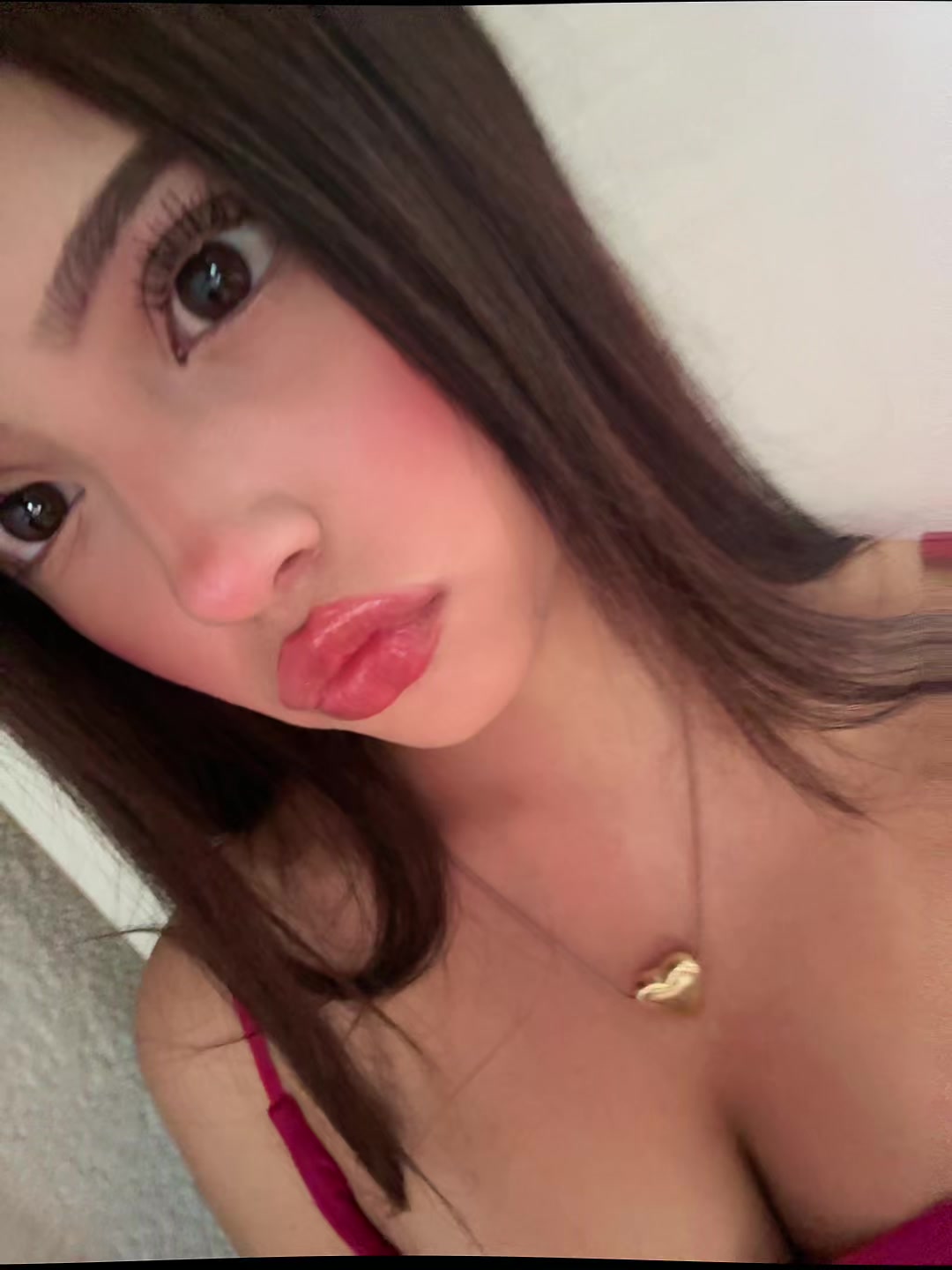 @𝒶𝓁𝒾 🍒