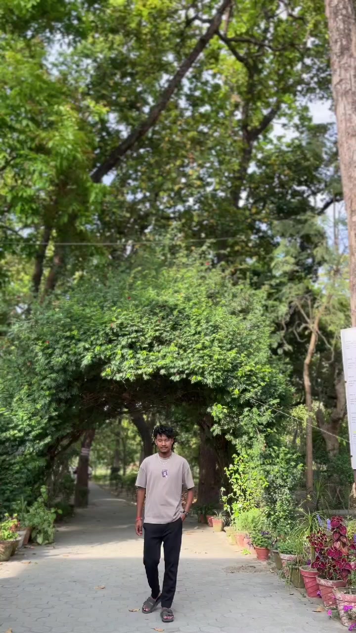 @S A R B A N 🚩