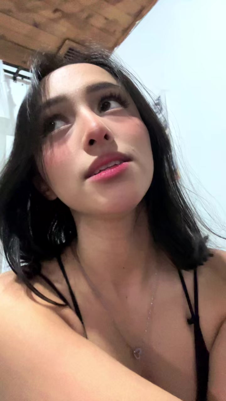 @HilaryRhodes