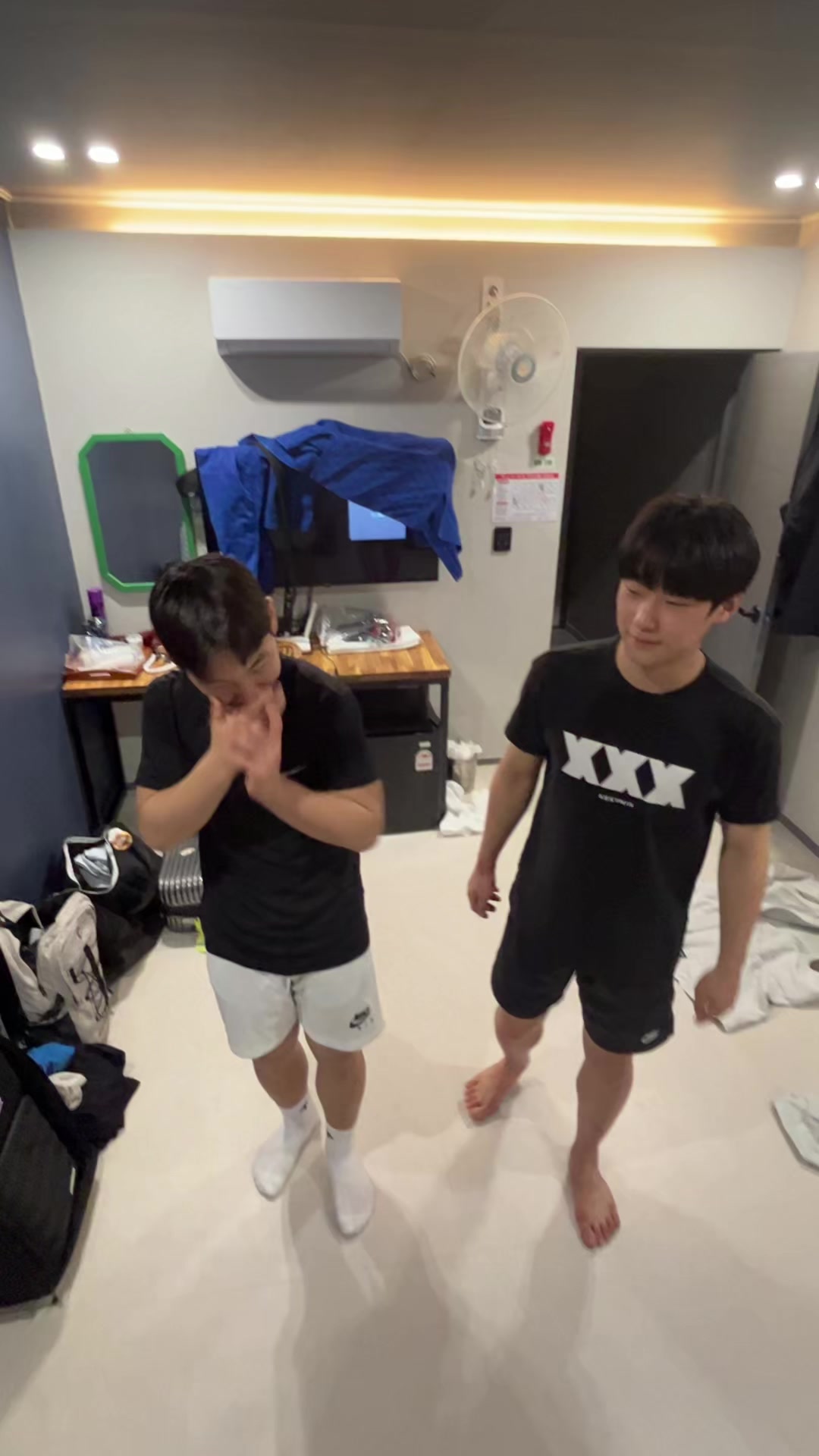 @_h.s2ng