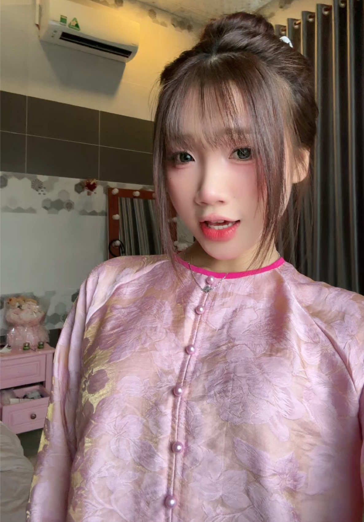@Huyềnn Bạchh Đâyyy🐰