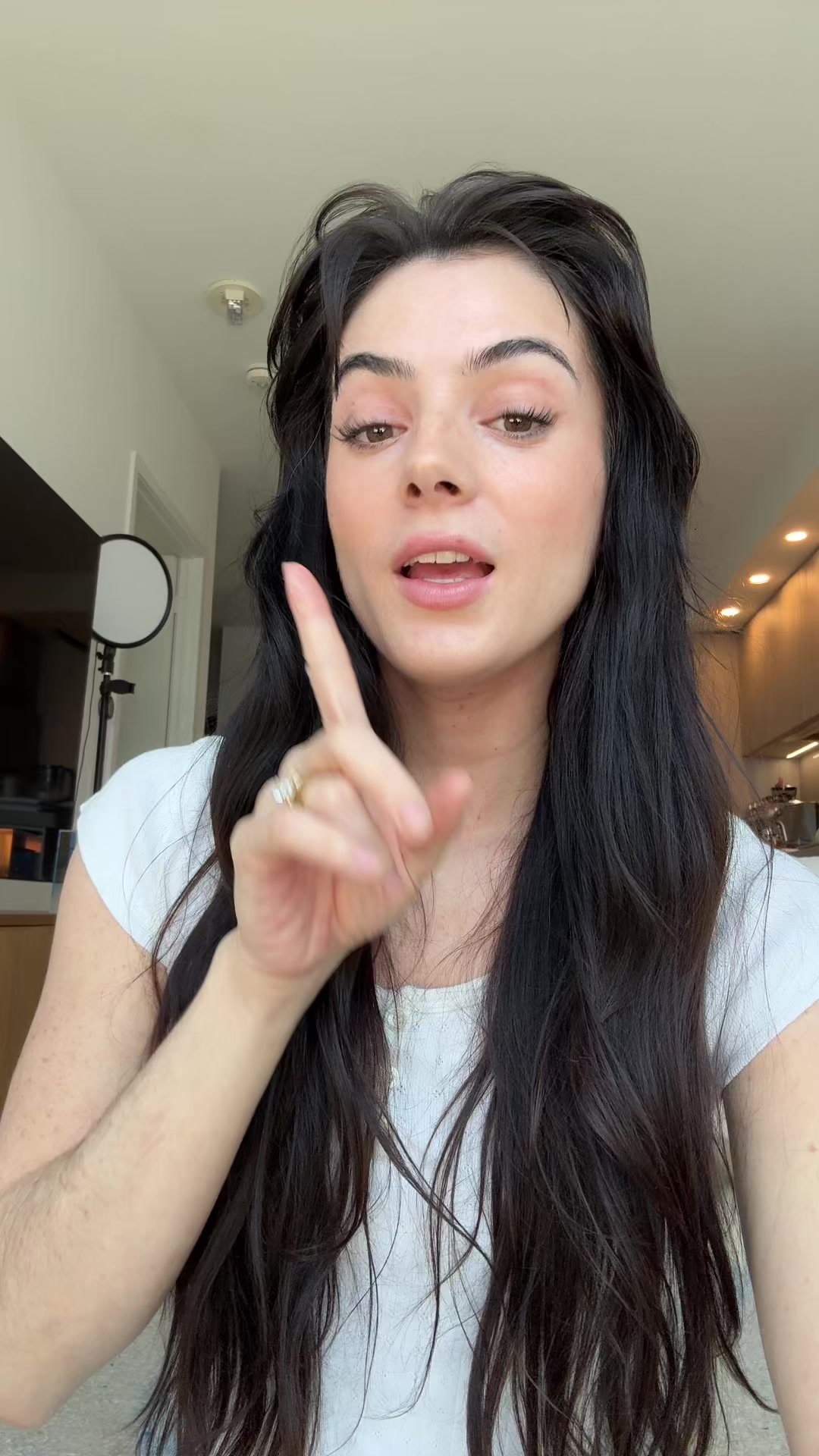 @Lauraboron_