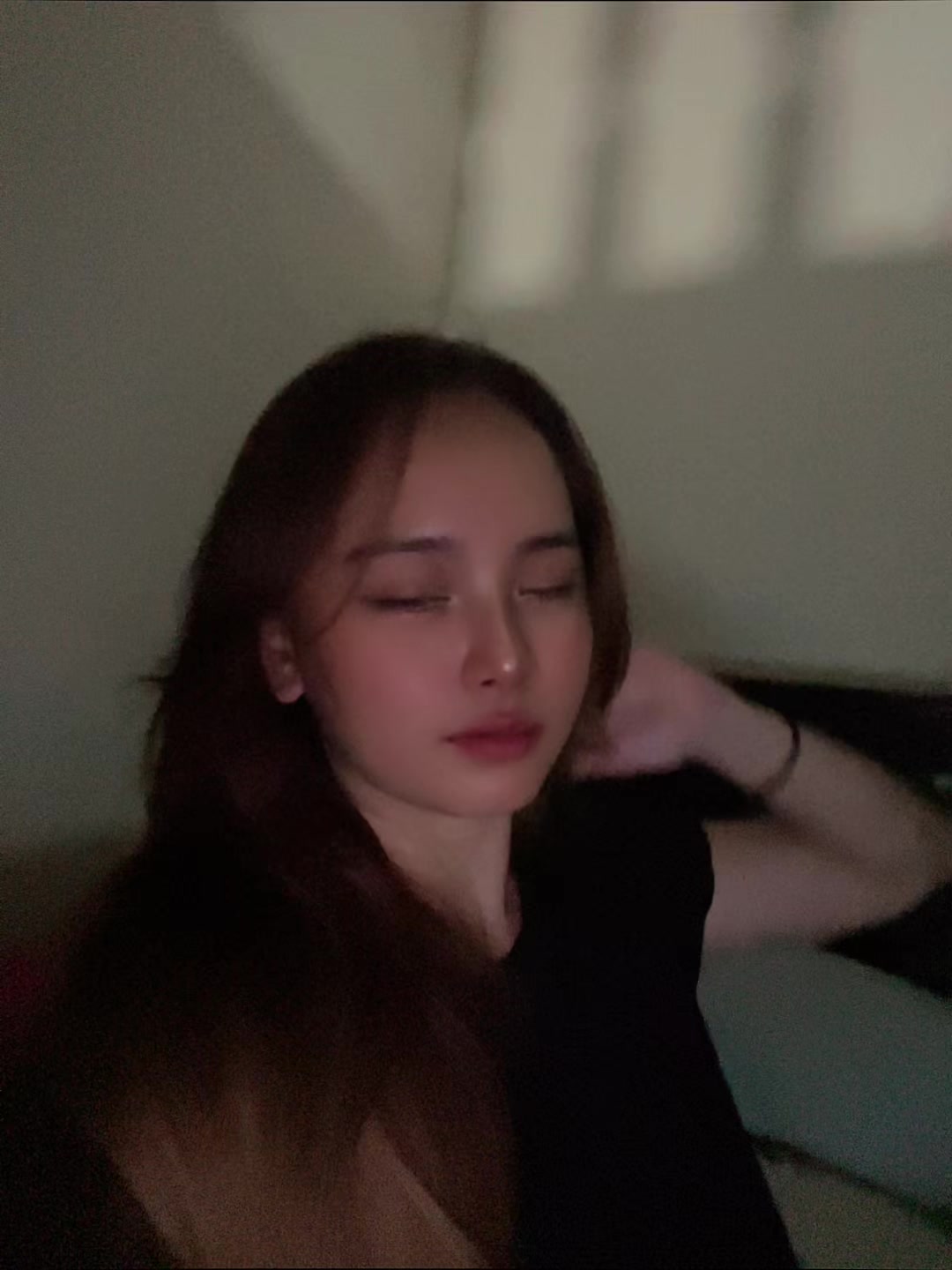 @Luna