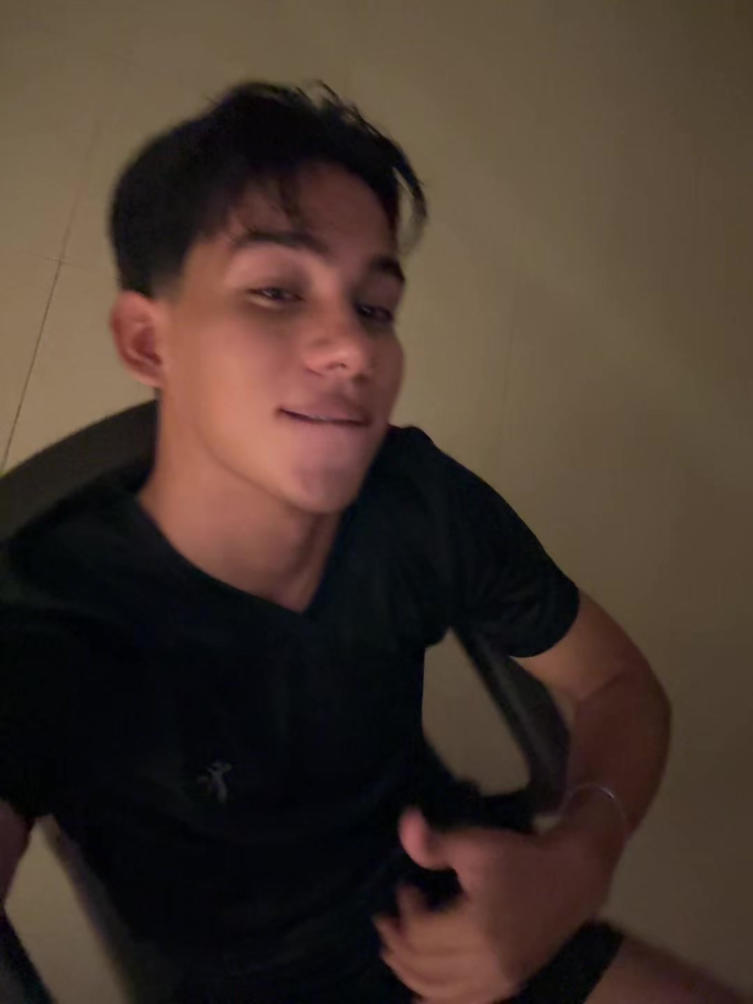 @Kevin González