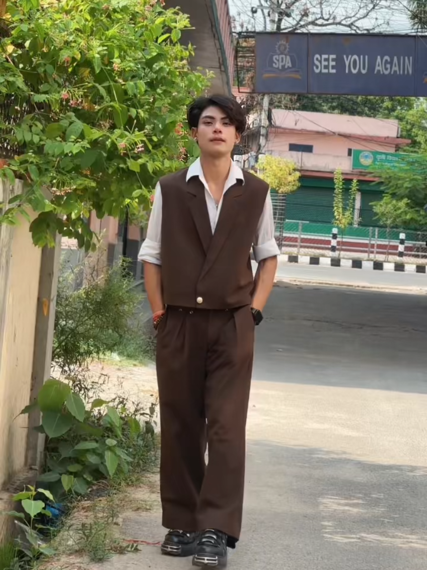 @Bikash Tharu-राधे-राधे🪈🪈🦚🦚